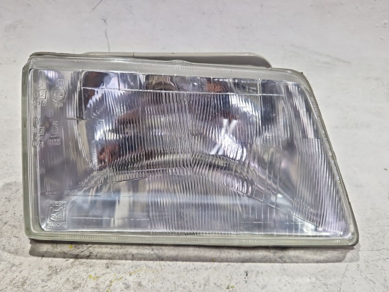 Recambio de faro derecho para peugeot 205 ii (20a/c) 1.1 referencia OEM IAM   