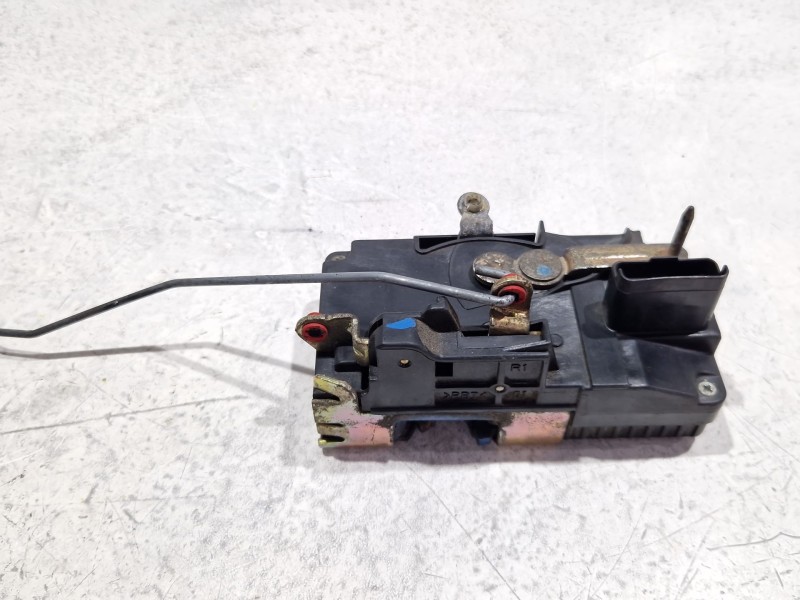 Recambio de cerradura puerta delantera derecha para peugeot expert (224_) 1.9 d referencia OEM IAM   