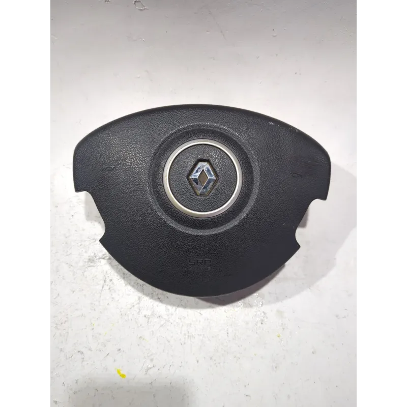 Recambio de airbag volante para renault clio iii dci referencia OEM IAM 8200677496  