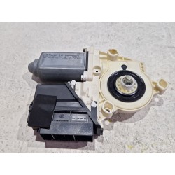 MOTOR ELEVALUNAS DELANTERO DERECHO 101386 