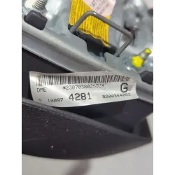 Recambio de airbag volante para renault clio iii dci referencia OEM IAM 8200677496  