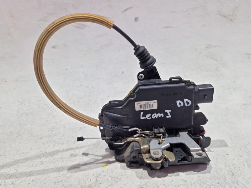 Recambio de cerradura puerta delantera derecha para seat leon (1m1) 1.9 tdi referencia OEM IAM 3B1837016AD  