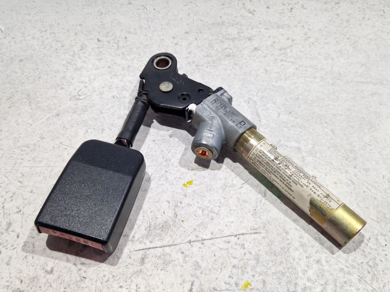 Recambio de pretensor cinturon delantero derecho para peugeot 106 i (1a, 1c) 1.1 referencia OEM IAM 96234392  