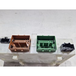 Recambio de caja reles / fusibles para land rover freelander 2 (l359) 2.2 td4 4x4 referencia OEM IAM 6G9T14D572LA  