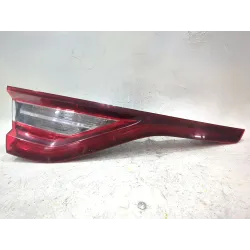 Recambio de piloto porton trasero izquierdo para renault megane iv sedán 1.5 dci 110 referencia OEM IAM 265550248R  