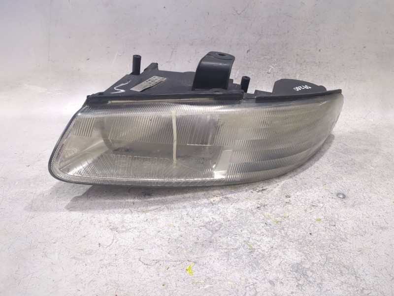 Recambio de faro delantero izquierdo para chrysler voyager gs (1996) 2.5 tdic awd referencia OEM IAM 04576313ADA  