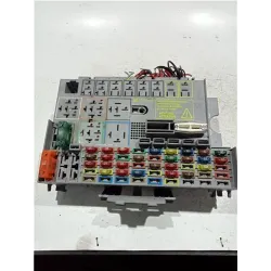 Recambio de caja fusibles/rele para opel astra g berlina di referencia OEM IAM 24412497  