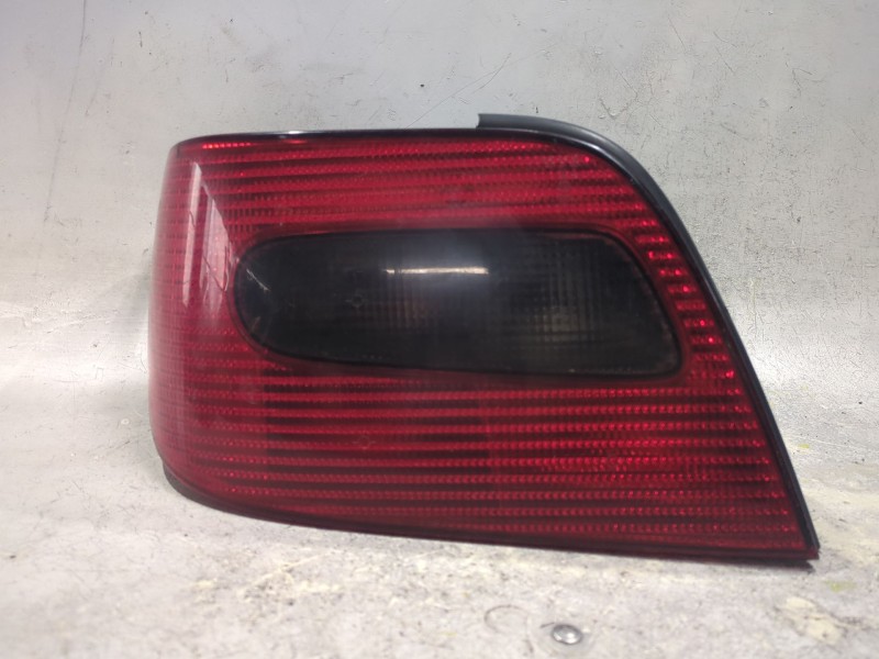 Recambio de piloto trasero izquierdo para citroën xsara (n1) 1.9 td referencia OEM IAM G2534  