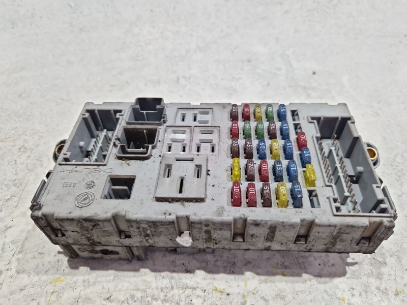 Recambio de caja fusibles/rele para fiat doblo monospace (119_, 223_) 1.9 jtd (223axe1a) referencia OEM IAM 406626  