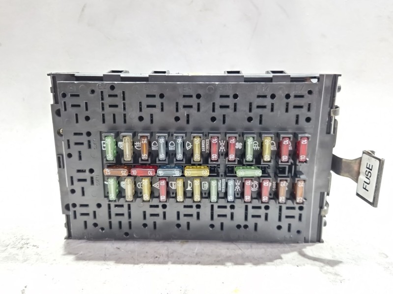 Recambio de caja reles / fusibles para alfa romeo 146 (1995) 1.6 t.spark [1,6 ltr. - 88 kw 16v cat] referencia OEM IAM   