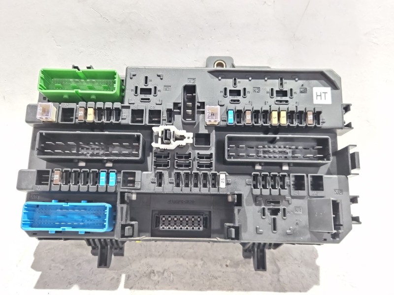 Recambio de caja reles / fusibles para opel astra h (a04) 1.6 (l48) referencia OEM IAM 13222173  