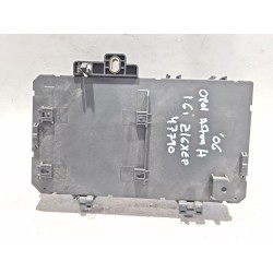 Recambio de caja reles / fusibles para opel astra h (a04) 1.6 (l48) referencia OEM IAM 13222173  