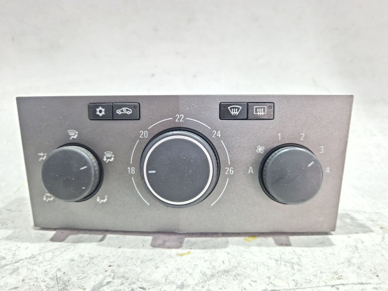 Recambio de mando climatizador para opel astra h (a04) 1.6 (l48) referencia OEM IAM 13231051  