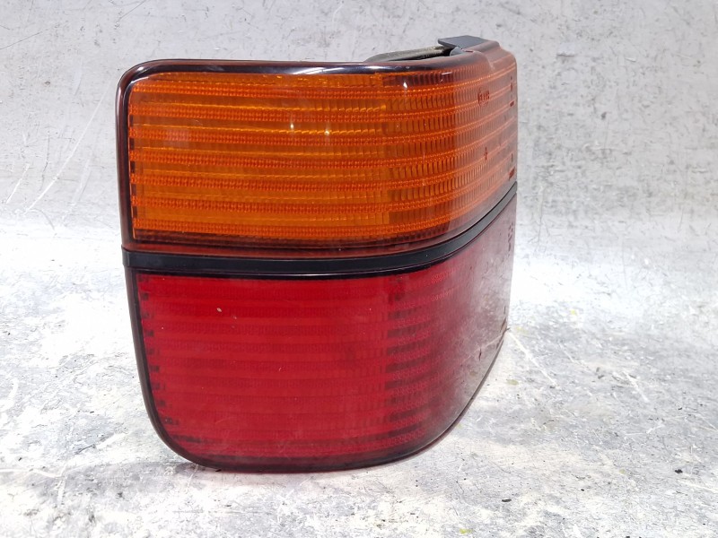 Recambio de piloto trasero izquierdo para volkswagen vento (1h2)(1991) 1.9 d referencia OEM IAM 1H5945111B  