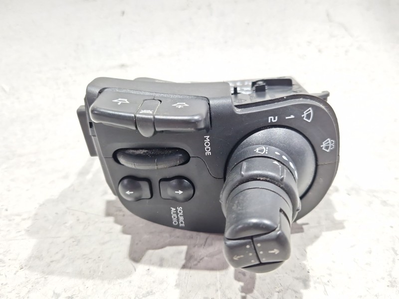 Recambio de mando multifuncion para renault kangoo ii (f/kw0)(2008) 1.5 dci (kw0a) referencia OEM IAM 88103005041  