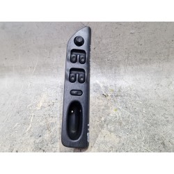 MANDO ELEVALUNAS DELANTERO IZQUIERDO 7701707064 