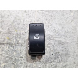 Recambio de mando elevalunas trasero derecho para renault megane scénic 1.5 dci 106 cv referencia OEM IAM 315029B  