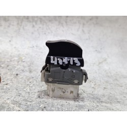 Recambio de mando elevalunas trasero derecho para renault megane scénic 1.5 dci 106 cv referencia OEM IAM 315029B  