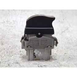 Recambio de mando elevalunas trasero derecho para renault megane scénic 1.5 dci 106 cv referencia OEM IAM 315027B  