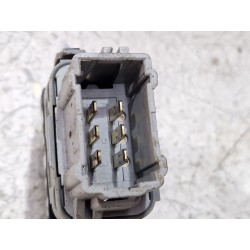 Recambio de mando elevalunas trasero derecho para renault megane scénic 1.5 dci 106 cv referencia OEM IAM 315027B  