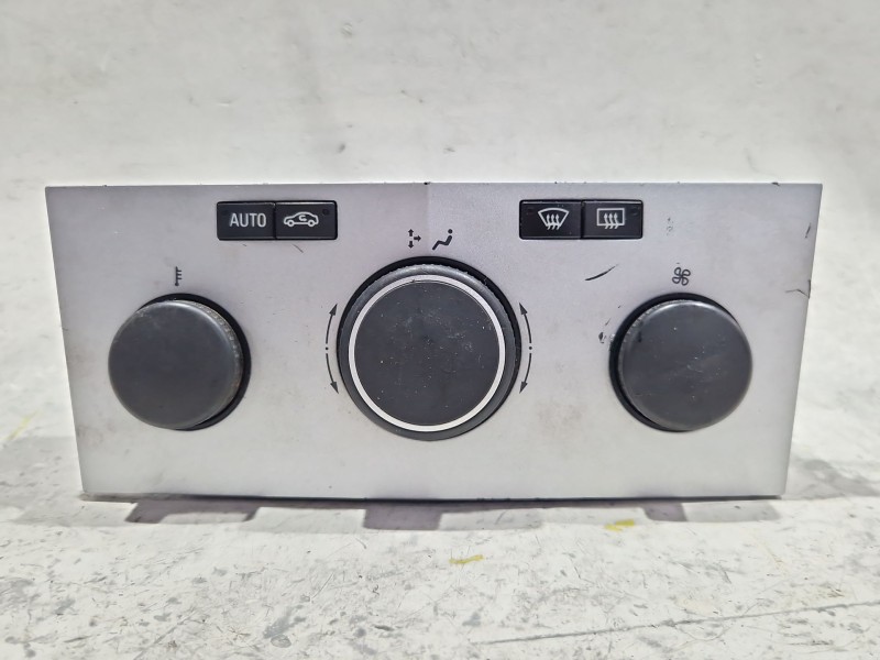 Recambio de mando climatizador para opel astra h (a04) 1.9 cdti (l48) referencia OEM IAM 13122962  