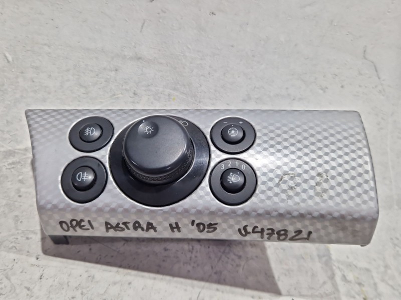 Recambio de mando luces para opel astra h (a04) 1.9 cdti (l48) referencia OEM IAM 13100128  