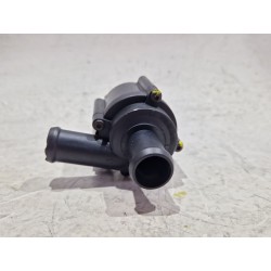 Recambio de bomba agua para audi a5 (8t3) 3.0 tdi referencia OEM IAM 059121004  