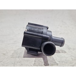 Recambio de bomba agua para audi a5 (8t3) 3.0 tdi referencia OEM IAM 059121004  