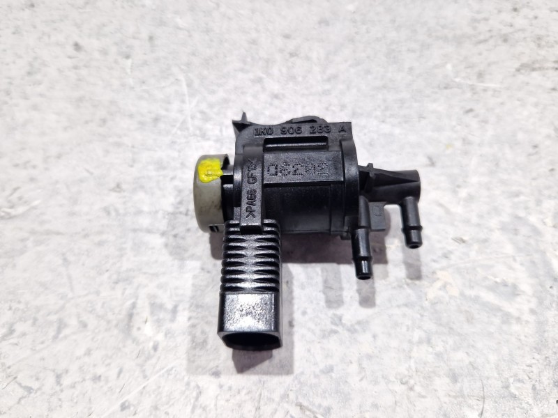 Recambio de valvula aire adicional para audi a5 (8t3) 3.0 tdi referencia OEM IAM 1K0906283A  
