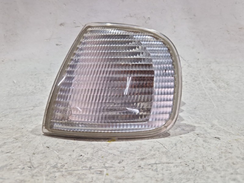 Recambio de intermitente delantero izquierdo para seat ibiza ii (6k1) 1.4 i referencia OEM IAM 67732860  