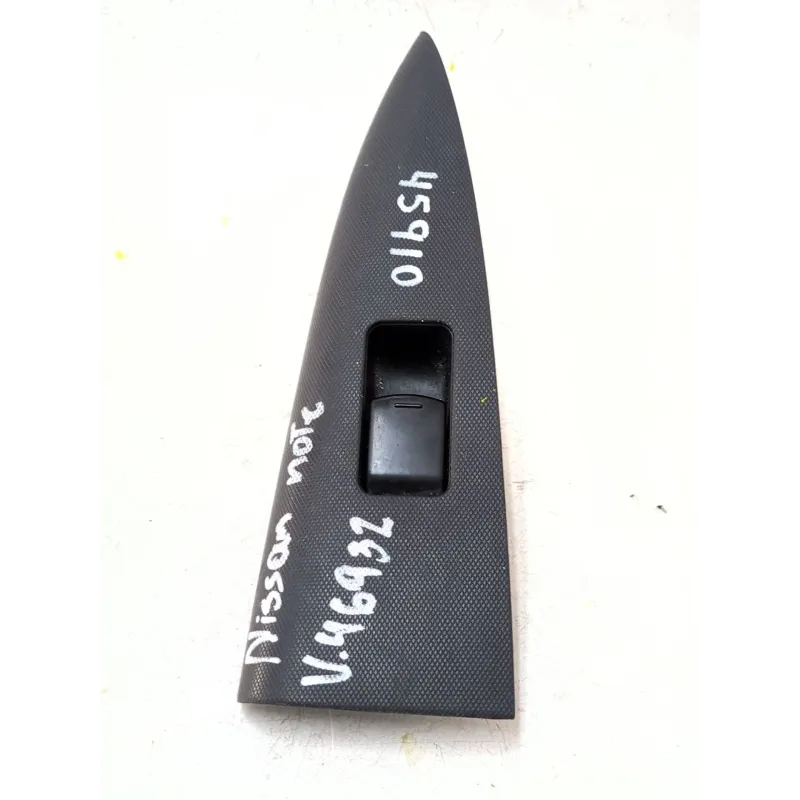 Recambio de boton elevalunas derecho para nissan note (e11, ne11) 1.6 referencia OEM IAM 25411ED00A  