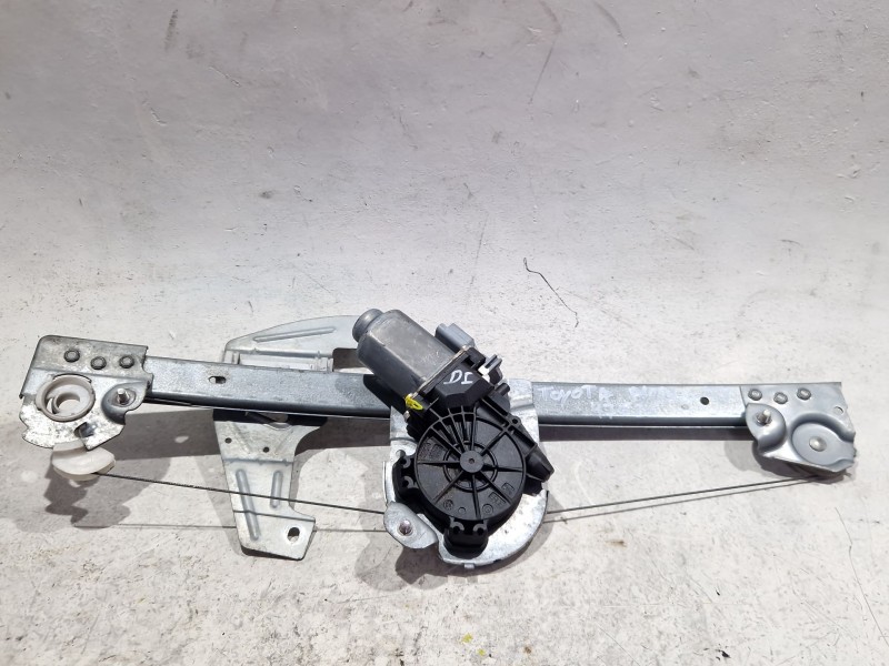 Recambio de mecanismo elevalunas delantero izquierdo para toyota aygo (_b1_) 1.0 (kgb10_) referencia OEM IAM 400843c  