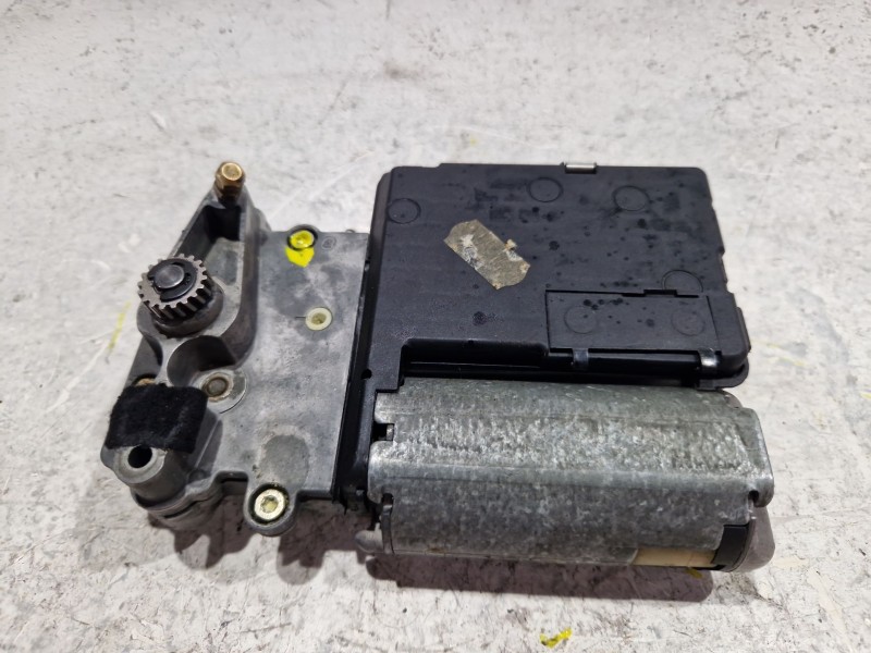 Recambio de motor techo electrico para audi a4 b5 (8d2) 1.8 t referencia OEM IAM 0390201632  