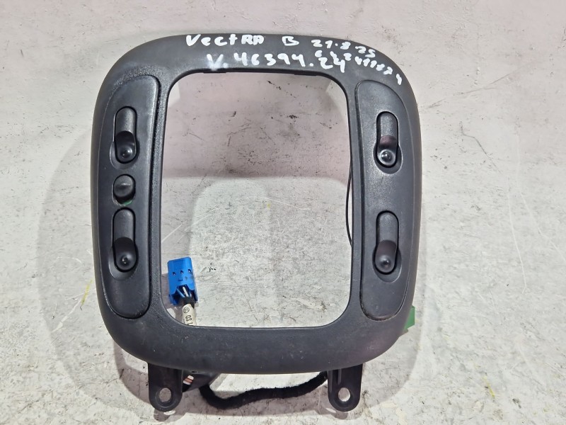 Recambio de mando elevalunas para opel vectra b berlina (1995) 2.2 dti 16v referencia OEM IAM 90503604  