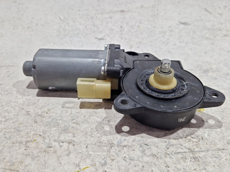 Recambio de motor elevalunas delantero izquierdo para ford fusion (ju_) 1.6 tdci referencia OEM IAM 0130821938  