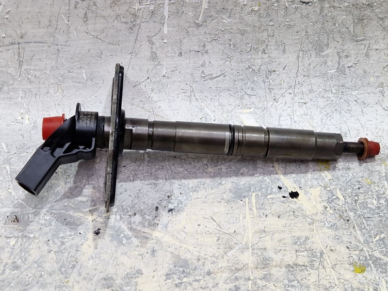 Recambio de inyector para audi a5 (8t3) 3.0 tdi referencia OEM IAM 059130277BE  
