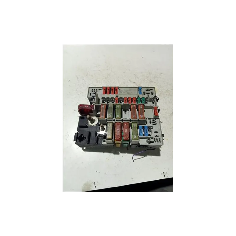 Recambio de caja fusibles/rele para citroën xsara berlina (1997) 1.9 td referencia OEM IAM 9628024480  