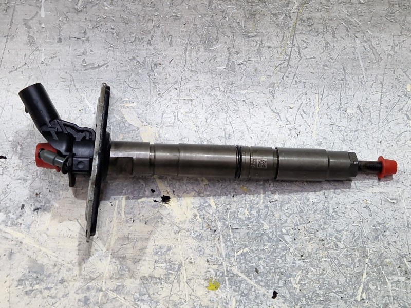 Recambio de inyector para audi a5 (8t3) 3.0 tdi referencia OEM IAM 059130277BE  