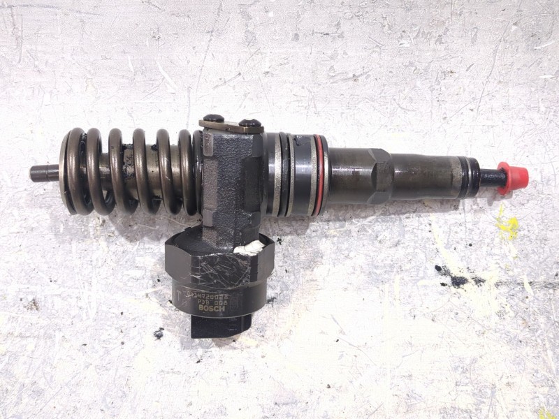 Recambio de inyector para audi a3 (8l1) 1.9 tdi referencia OEM IAM 038130073AA  