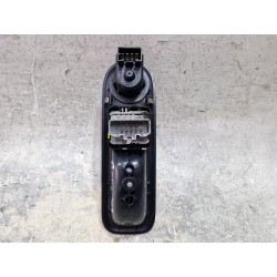Recambio de mando elevalunas delantero izquierdo para renault clio iii 1.5 dci referencia OEM IAM 8200356515  