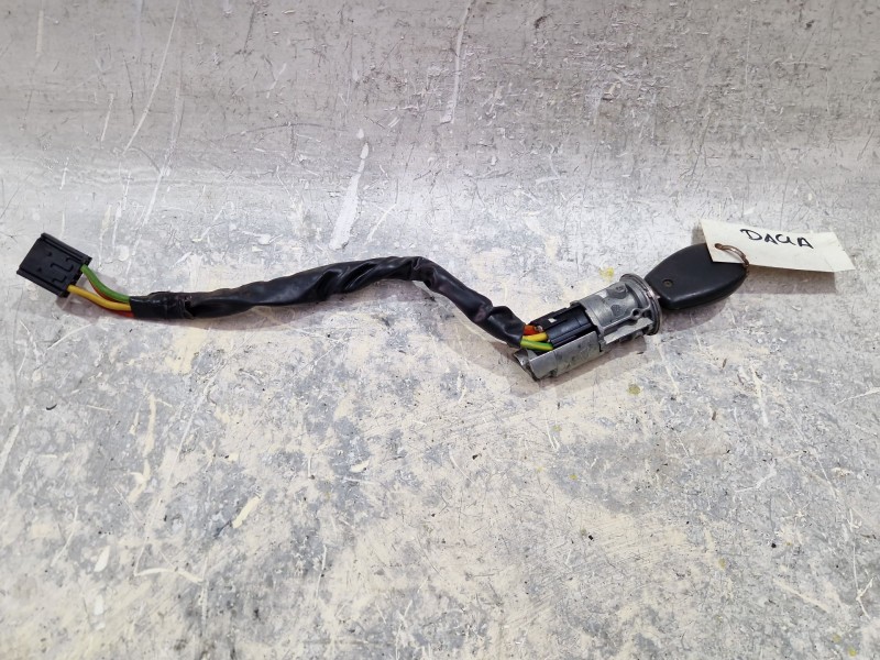 Recambio de conmutador de arranque para dacia sandero i (06.2008) 1.4 referencia OEM IAM D8K105  