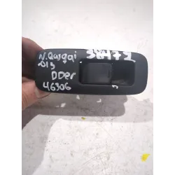 Recambio de botonera puerta delantera derecha para nissan qashqai 1.6 acenta 4x2 referencia OEM IAM   