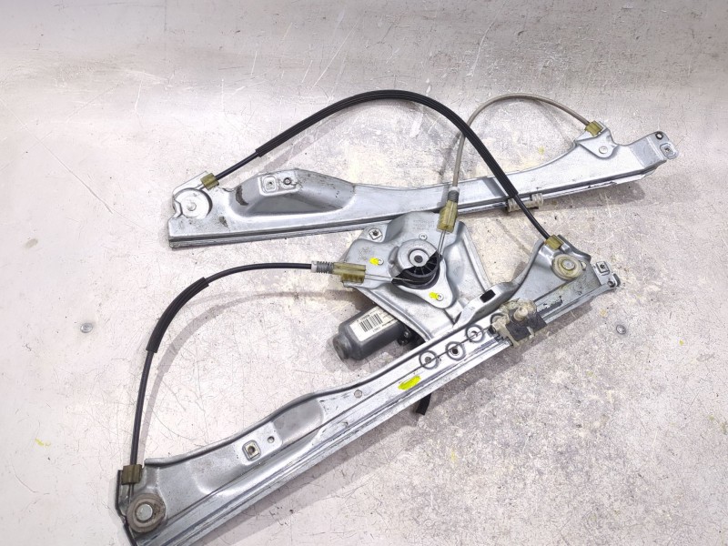 Recambio de elevalunas delantero derecho para renault clio iii 1.5 dci referencia OEM IAM 400861D  