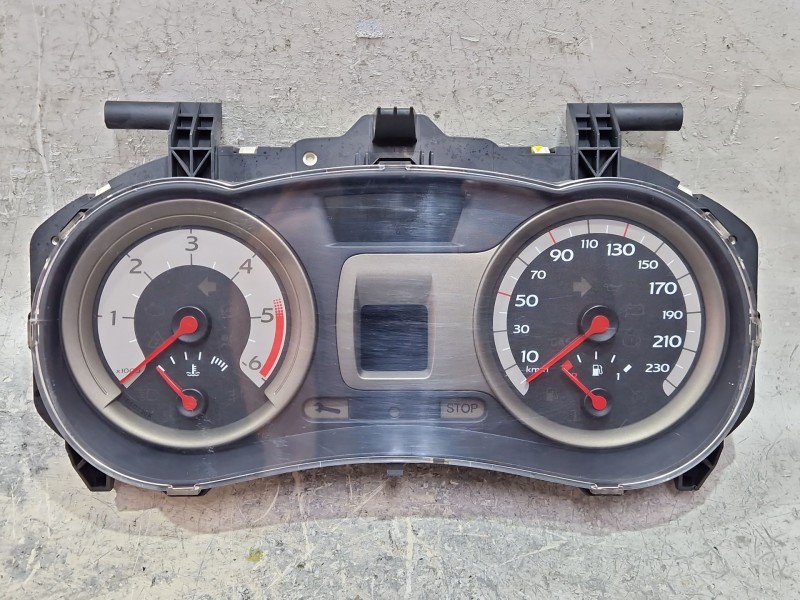 Recambio de cuadro completo para renault clio iii 1.5 dci referencia OEM IAM 8200761865M  