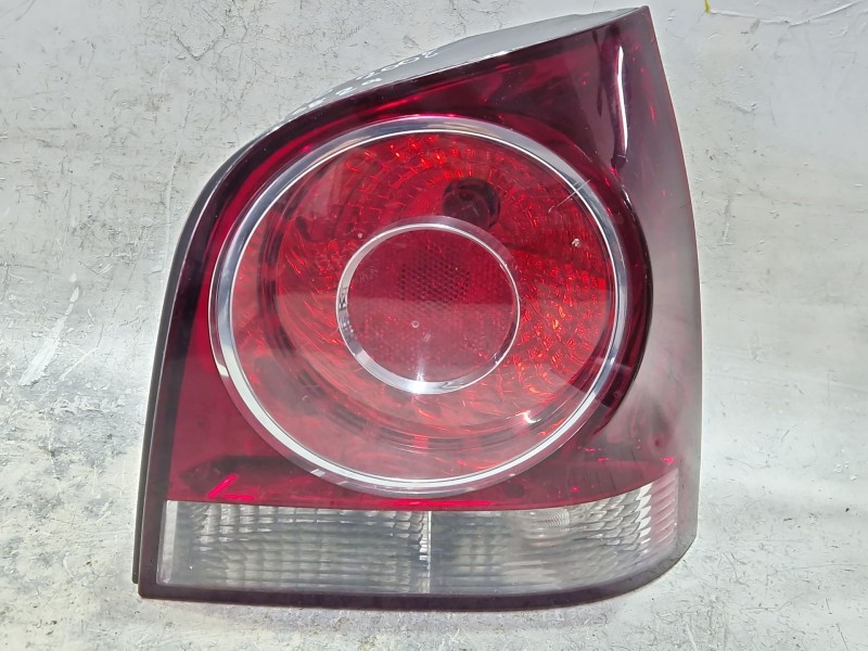 Recambio de piloto trasero derecho para volkswagen polo iv (9n_, 9a_) 1.4 tdi referencia OEM IAM 965348  