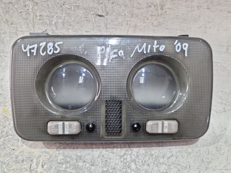 Recambio de luz interior techo para alfa romeo mito (955_) 1.6 jtdm (955axc1b) referencia OEM IAM 735244963  