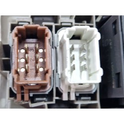 Recambio de regulador altura luces para renault clio iii 1.5 dci referencia OEM IAM 82004077756  