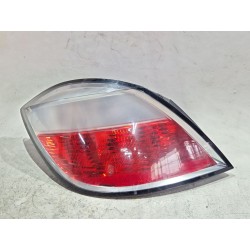 PILOTO TRASERO IZQUIERDO 24451835 
