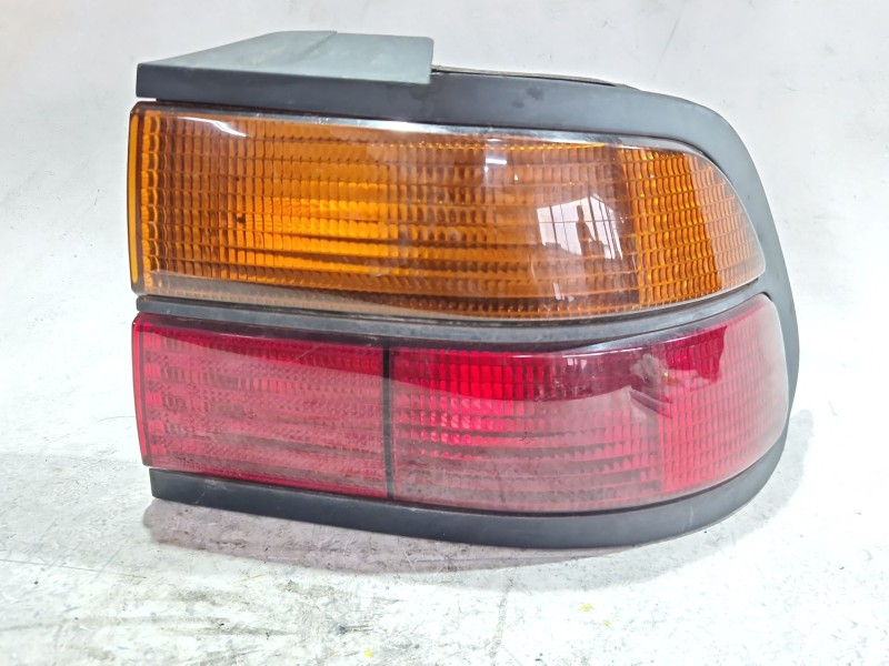 Recambio de piloto trasero derecho para rover 800 (xs) 825 d/sd (xs) referencia OEM IAM Valeo 2220R  