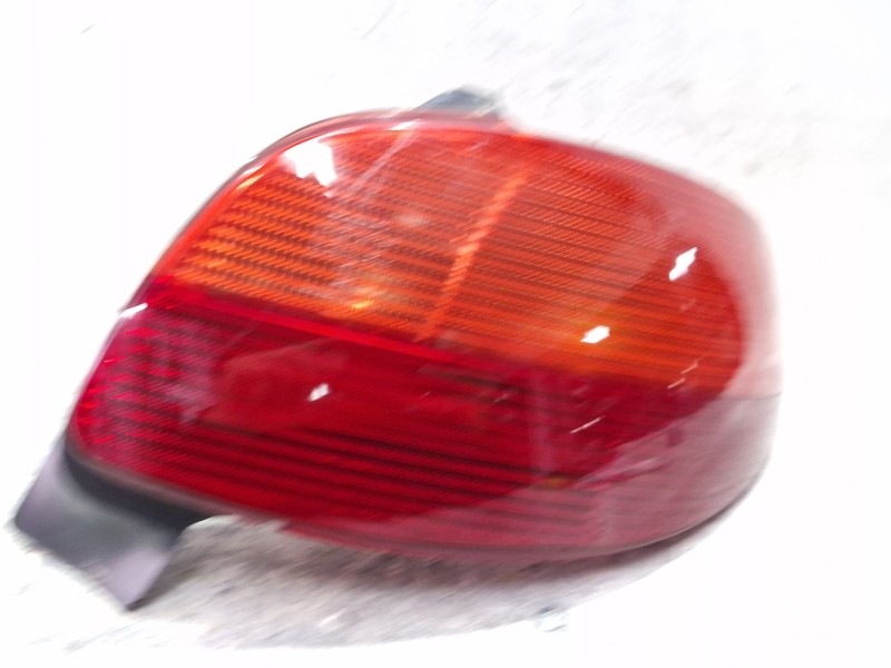 Recambio de piloto trasero izquierdo para peugeot 206 hatchback (2a/c) 1.9 d referencia OEM IAM 085501921R  